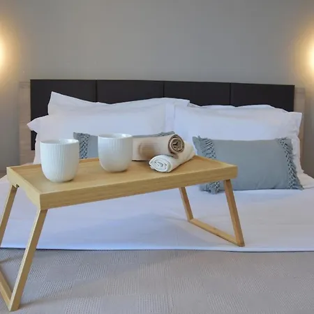 West Coast House 1 Apartman Kárisztosz
